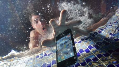 Telemovel caiu na agua GADGET HUB_7